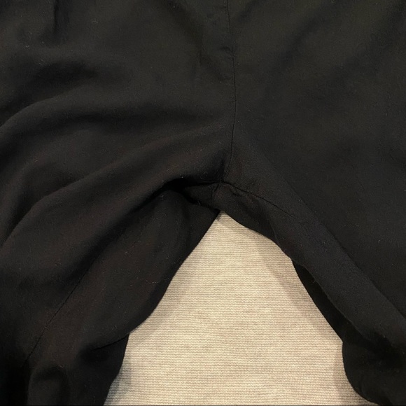 American Eagle Black Capri Pants - Picture 5 of 9